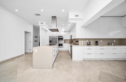 North Miami Beach Villa | Pool Villa 2