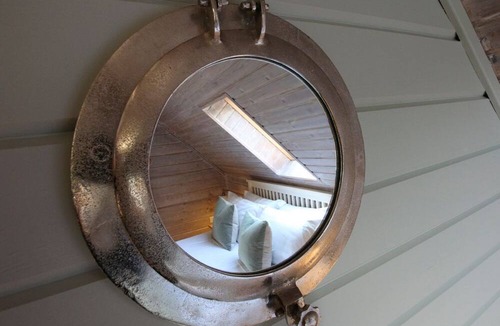 Llanrhystud Cabin | 3 bedroom accommodation in Llanrhystud, Cardiganshire