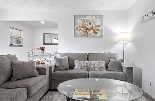 Junius Heights Apartment | Cute 1 Bedroom Bathroom Gem