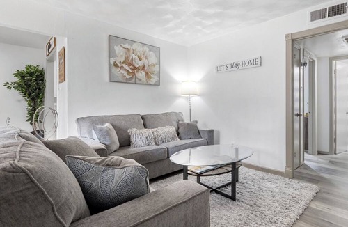 Junius Heights Apartment | Cute 1 Bedroom Bathroom Gem