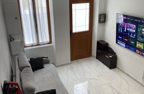 Coursan House | Maison de Village