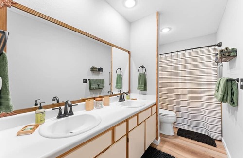 Indian Point Condo | Next to Silver Dollar City - Lakeside Condo