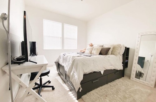 Pittsburg House | Beautiful Spacious Home