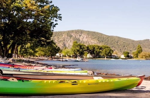 Wapato Point Resort | Wapato Point - Spacious 2 Bedroom W/Full Kitchen & Beach View