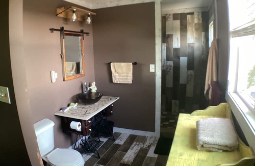 Grass Creek House | Riverfront house on the Tippecanoe River- Yogi’s Den - upper level