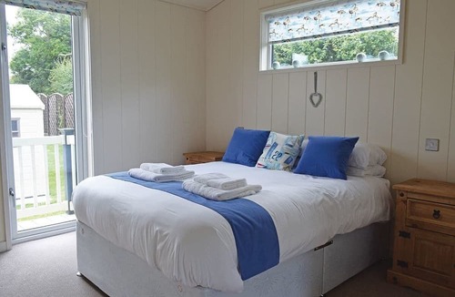 Gisleham Cabin | 2 bedroom accommodation in Lowestoft