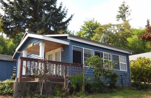 Shelton House | Beach Casita - Allyn Inn