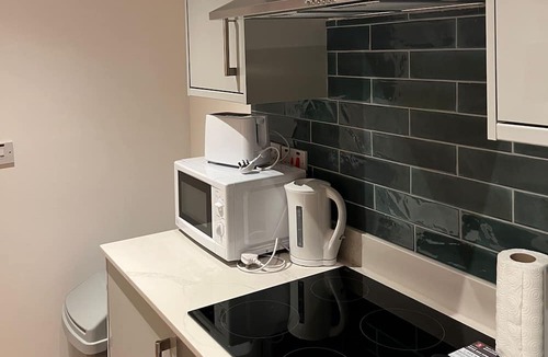 Walpole Apartment | Studio apartment in Ealing F5