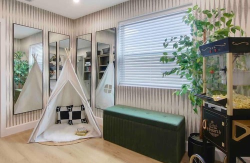 Parker Ridge House | Lytle Palm House Summ