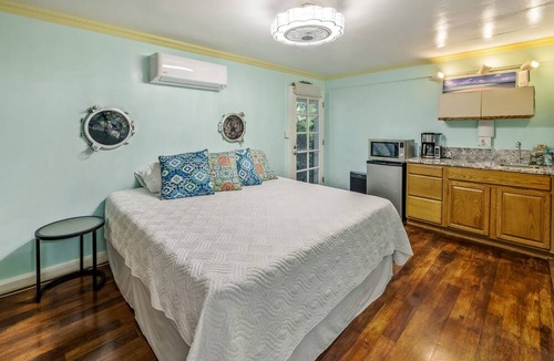 Kahuku House | Jewel of Hawaii:Beachfront Estate w/Pvt Beach🏖️Snrkl Reef,JurassicPark FilmSite