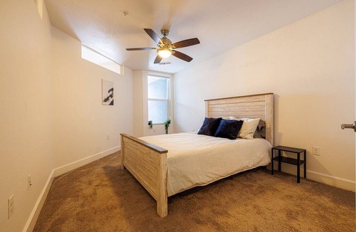 Ballpark Apartment | A Central Denver Getaway - LoDo