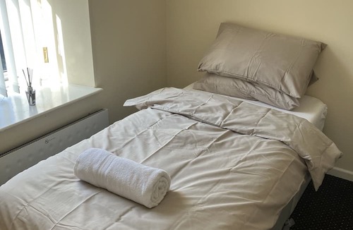 Ramsbottom Apartment | Lovely 2 Bed Apartment