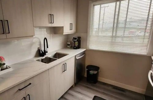 Northwest Calgary Condo | Call It Home