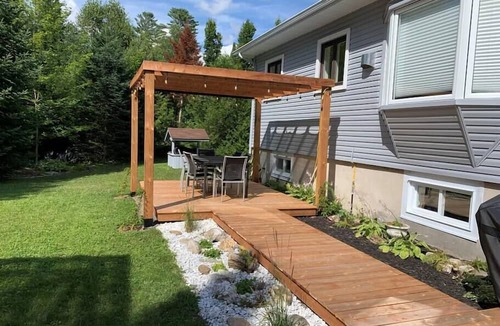Eastman Ski Chalet | The Surf N Turf-Spa-Eastman-Lake Access