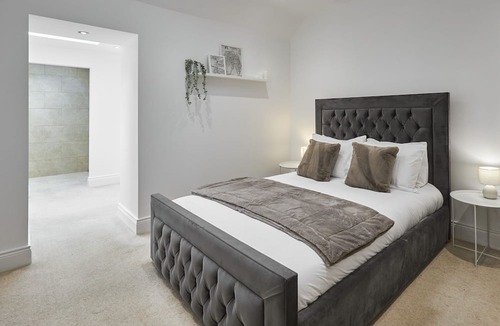 Woodhorn House | Host & Stay | The Lodge