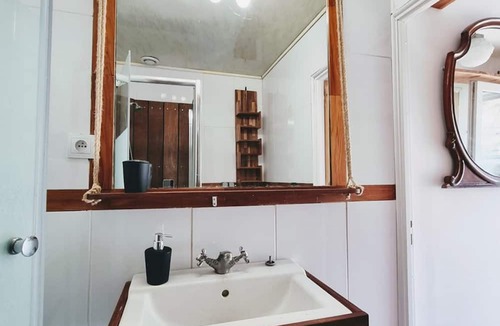 Vaureal Cottage | Gite Vauréal, 1 bedroom, 3 persons