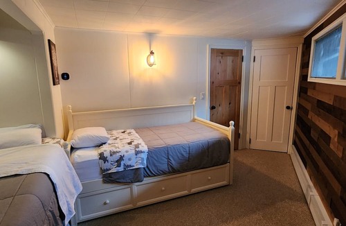 Millerton House | MJ’s Retreat Upstate NY