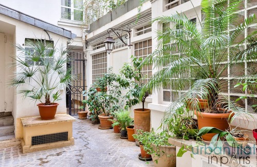 Strasbourg -Saint-Denis Apartment | Urban Flat 70 - Authentic 3BDR Parisian Flat