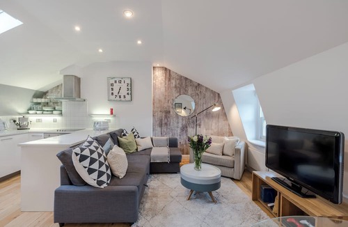 Kings Cross St. Pancras Apartment | Central Kings Cross Penthouse