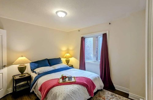 East Gwillimbury House | Water's Edge Haven Su