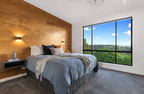 Booroobin Apartment | The Ridge at Maleny - The Executive Residence