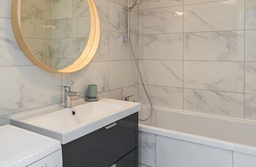 Yves Farge - Le Fleuve Apartment | DIFY Bollier - Quartier Gerland