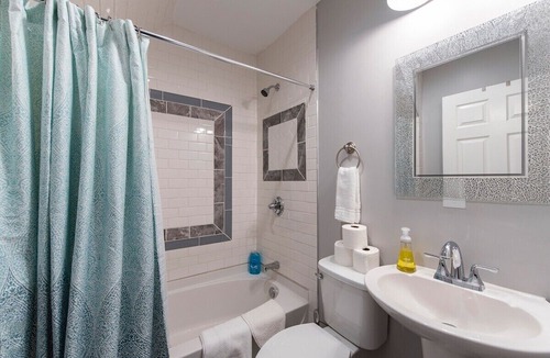 Highlands House | 4BR King Highlands Mint Julep House; Outdoor Tub
