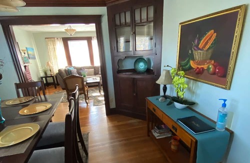 Metropolitan Hill - Beech Street Apartment | is an apartment