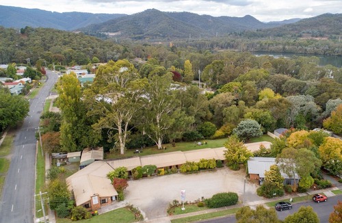Eildon House | Eildon Parkview Motor Inn. Room 10