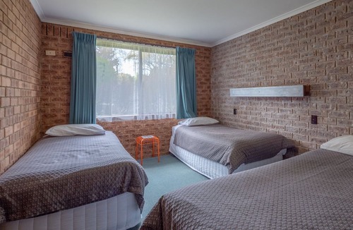 Eildon House | Eildon Parkview Motor Inn. Room 10