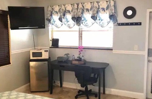 North Corals Apartment | Studio w/ Private Entry Access, beach nearby
