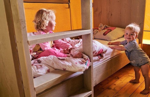 Les Abrets en Dauphine Ski Chalet | Luxe 5 Pers Villatent at family campsite Le Coin Tranquille in the French Alps