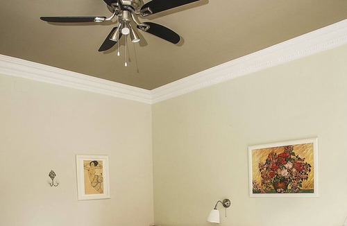 El Poble-sec Apartment | Special offer Elegant apartment in Paralel for 10 guests.