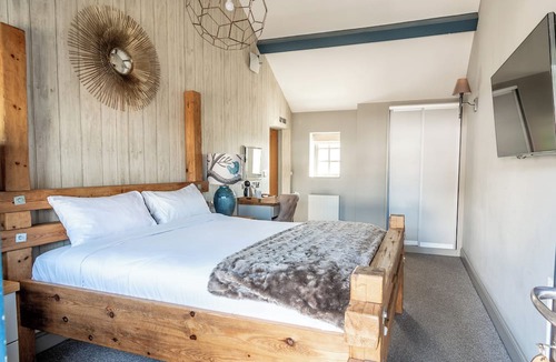 Onneley Hotel | Wheatsheaf Inn