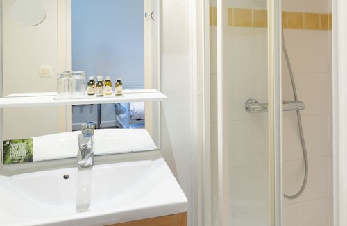 Jaligny-sur-Besbre Hotel | Hotel Restaurant de Paris