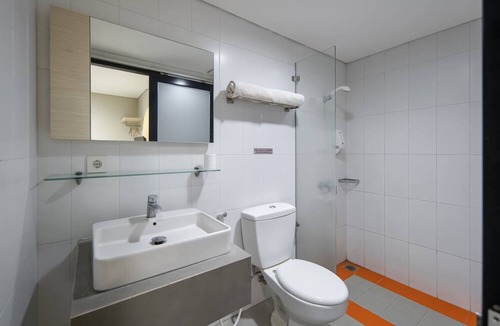 Binong Hotel | Cove Wanadu