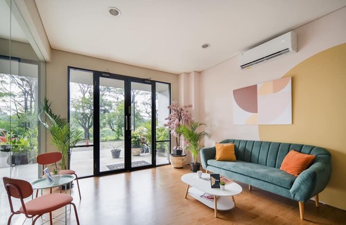 Binong Hotel | Cove Wanadu