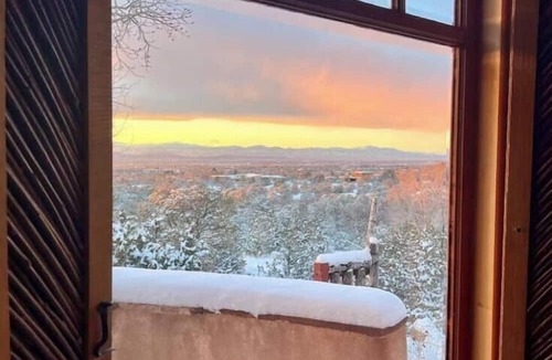 Santa Fe Cabin | Mary Ann’s Mountain Retreat-CASA