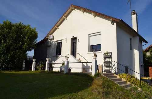 Hauterive House | Atypical country house