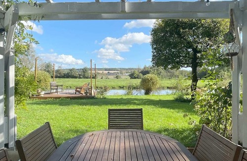 Bray-et-Lu House | La Bicoque au bord de l'eau 🏡☀️