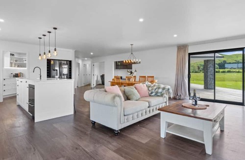 Wairarapa House | Countryside Haven Martinborough