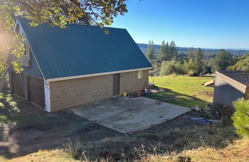 Fiddletown Cabin | Cottage at Deer Run