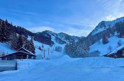 Vionnaz Apartment | 3-bedroom apartment - sleeps 8