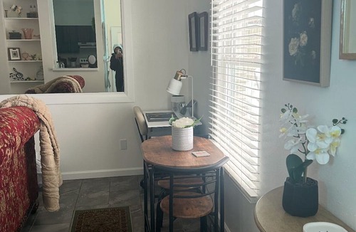 Joplin Condo | Elegant, Quiet Homey Apartment