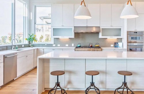 East Riverside - Oltorf House | Charming 3-bedroom townhome with WiFi, AC in marvelous Austin