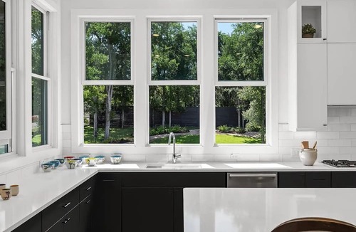 East Riverside - Oltorf House | Charming 3-bedroom townhome with WiFi, AC in marvelous Austin