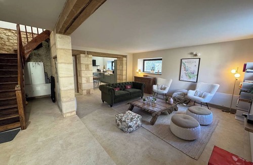 Naujan-et-Postiac Cottage | The Emilion Getaway