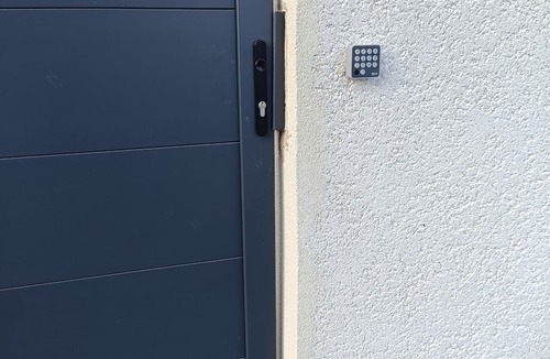 Saint-Symphorien-d'Ozon Apartment | Charming studio with garden level between Lyon and Vienne