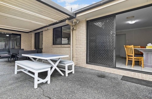 Birmingham Gardens House | Large Seven Bed House