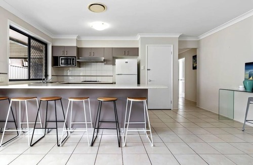 Birmingham Gardens House | Large Seven Bed House